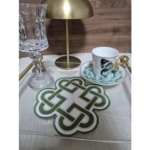 2li Yeşil Sonsuz Aşk Kelt Düğümü Sembol Tasarımlı Modern Kokteyl Kahve Sunum Peçetesi 15cm