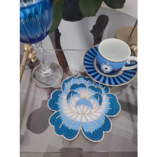 2 Adet Mavi Gül Nakışlı Sunum ve Kokteyl Peçetesi 14x13cm