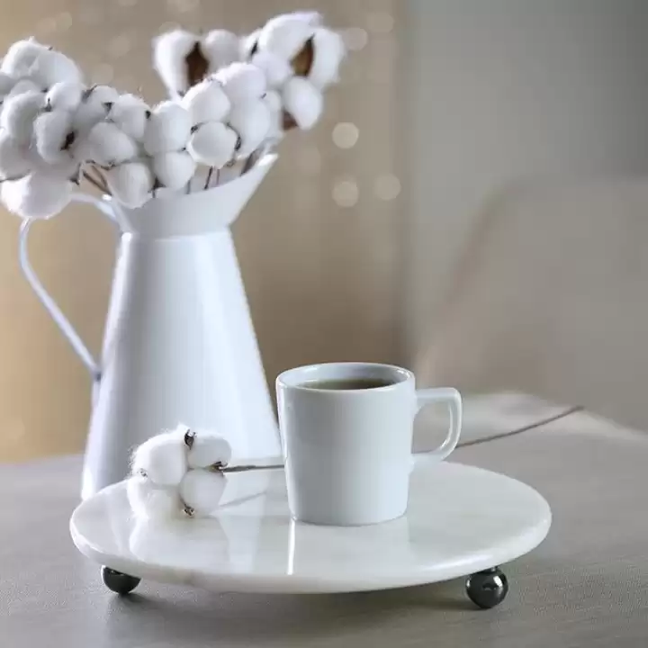 Akayev Mermer 25 Cm Füme Boncuk Ayaklı Beyaz Yuvarlak Sunumluk