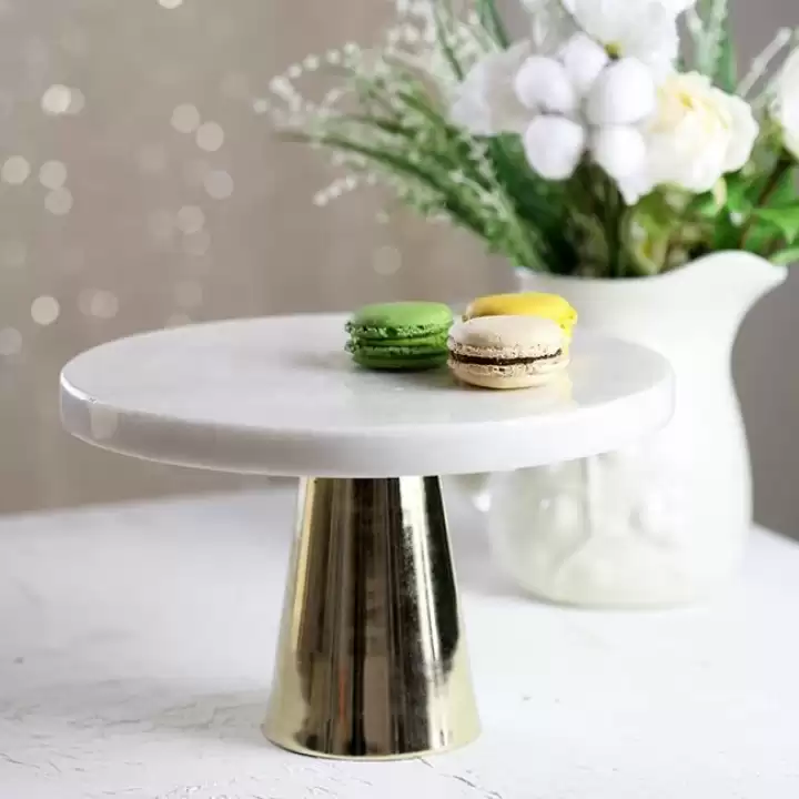 Akayev Mermer 28 Cm Altın Konik Ayak Beyaz Kalın Sunum Tabağı