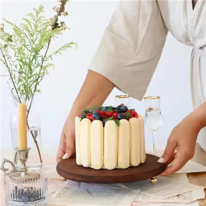 Akayev Ahşap 25 cm Altın Ayaklı Sunum Tabağı