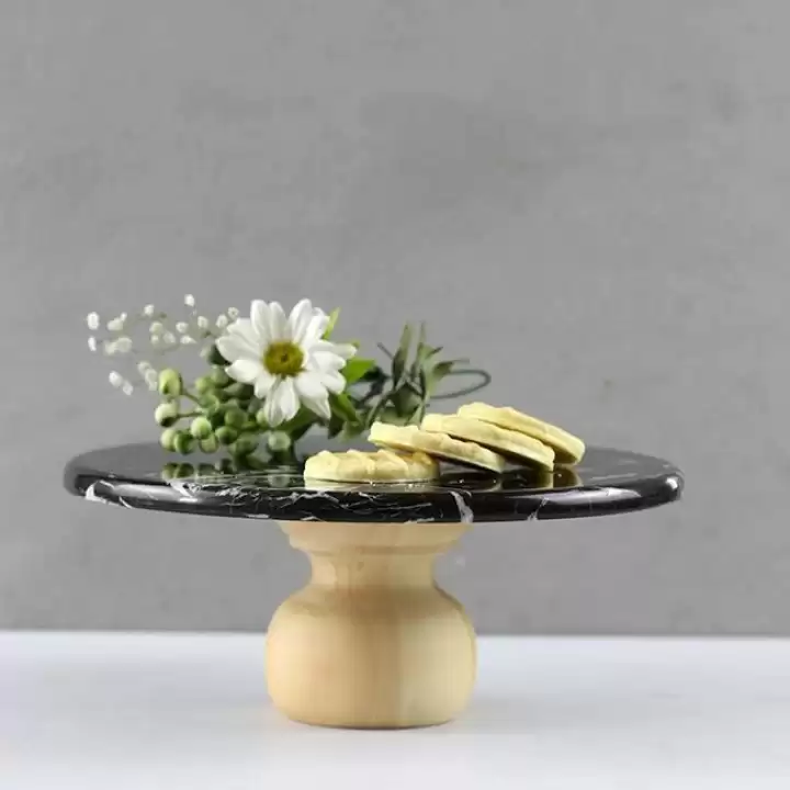 Akayev Mermer 25 Cm Ahşap Ayaklı Siyah Yuvarlak Sunum Tabağı