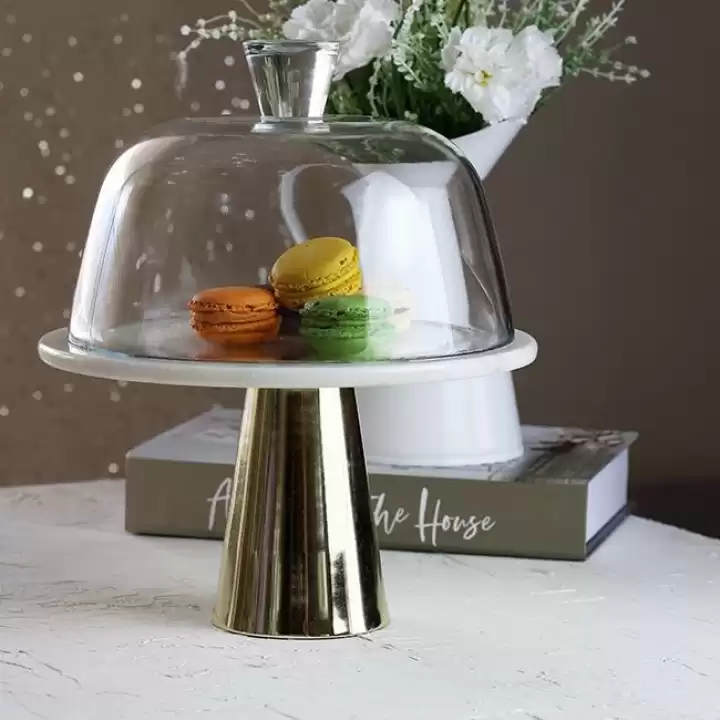 Akayev Mermer 25 Cm Altın Konik Ayak Beyaz CamFanus