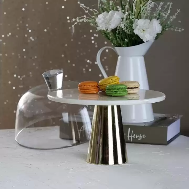 Akayev Mermer 25 Cm Altın Konik Ayak Beyaz CamFanus