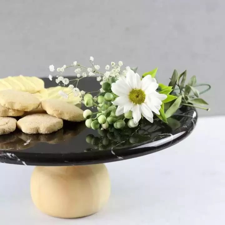 Akayev Mermer 28 Cm Ahşap Ayaklı Siyah Yuvarlak Sunum Tabağı