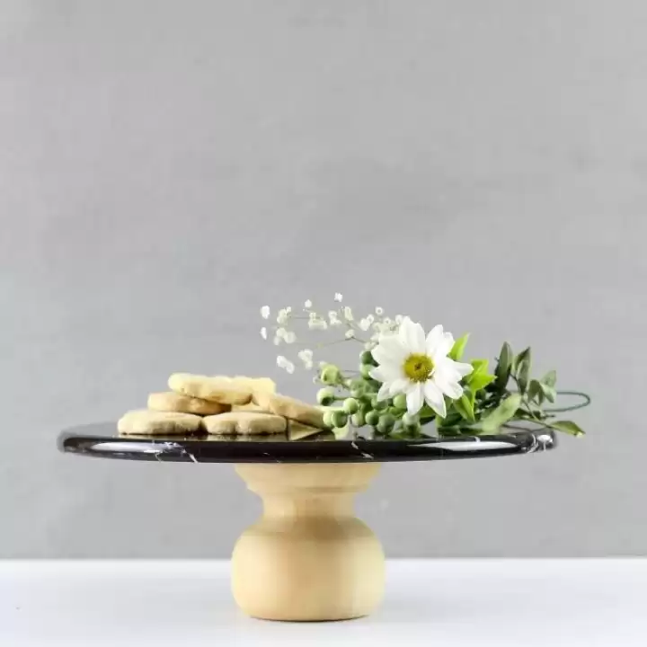 Akayev Mermer 28 Cm Ahşap Ayaklı Siyah Yuvarlak Sunum Tabağı