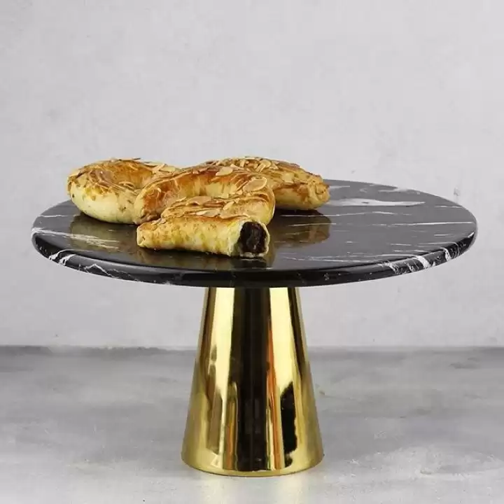 Akayev Mermer 28 Cm Altın Konik Ayak Siyah Sunumluk