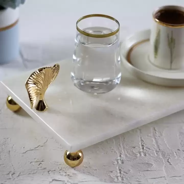 Akayev Mermer Beyaz 30x15 Cm Altın Ayak Ginkgo Sunum Tabağı