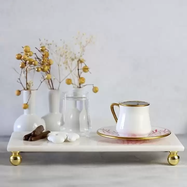 Akayev Mermer Beyaz 30x15 Cm Altın Boncuk Ayaklı Sunum Tabağı