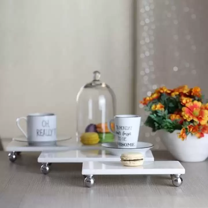 Akayev Mermer Beyaz Gümüş Boncuk Ayaklı 3lü Sunum Tabağı