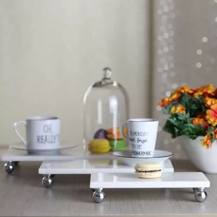 Akayev Mermer Beyaz Gümüş Boncuk Ayaklı 3lü Sunum Tabağı