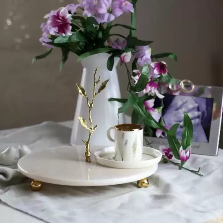 Akayev Mermer 25 Cm Beyaz Altın Boncuk Dal Sunum Tabağı