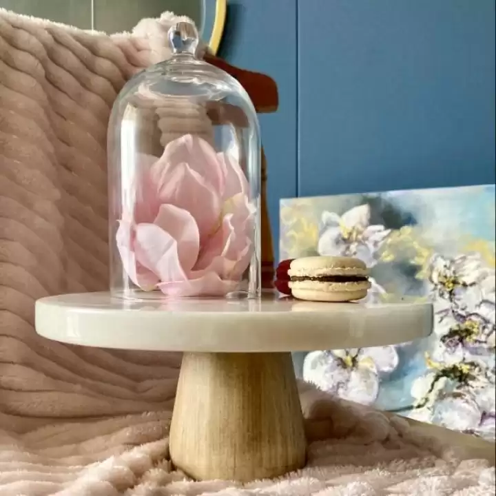 Akayev Mermer 25 Cm Konik Ahşap Ayaklı Beyaz Kalın Yuvarlak Sunum Tabağı