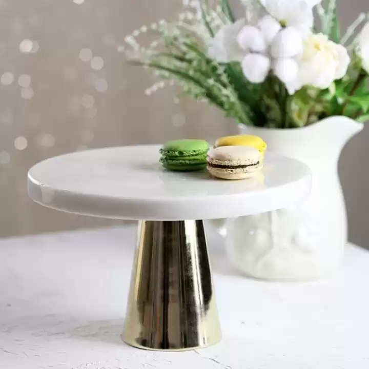 Akayev Mermer 28 Cm Altın Konik Ayak Beyaz Kalın Sunum Tabağı