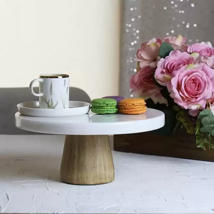Akayev Mermer 28 Cm Konik Ahşap Ayaklı Beyaz Kalın Yuvarlak Sunum Tabağı