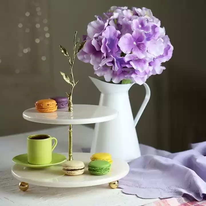 Akayev Mermer Altın Boncuk Ayaklı İki Katlı Dal Sunum Tabağı