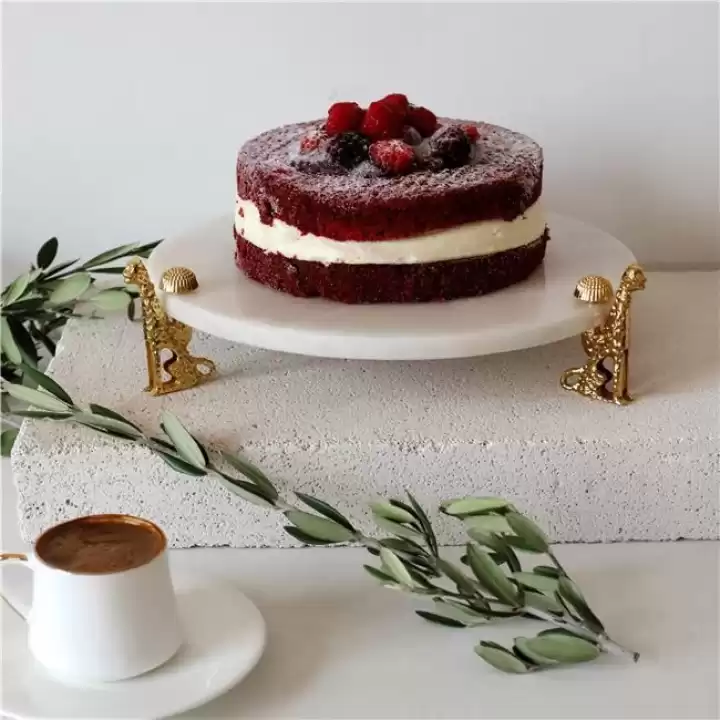 Akayev Mermer Beyaz 25 Cm Altın Çita Ayaklı Sunum Tabağı