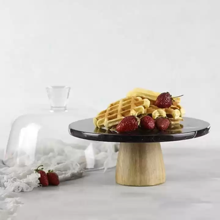 Akayev Mermer 25 Cm Ahşap Konik Ayaklı Siyah Cam Fanus