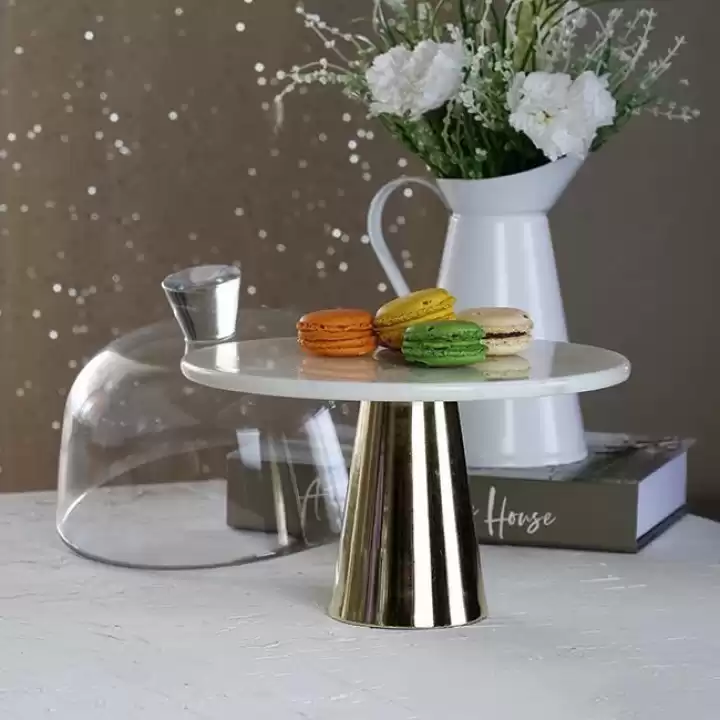 Akayev Mermer 25 Cm Altın Konik Ayak Beyaz CamFanus
