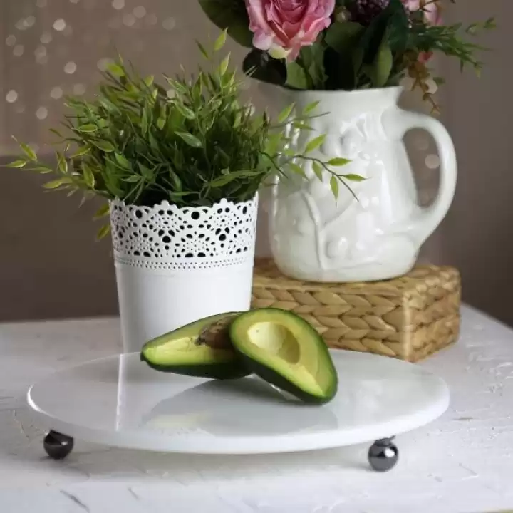 Akayev Mermer Beyaz 30 Cm Füme Boncuk Ayaklı Yuvarlak Sunumluk