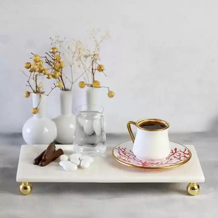 Akayev Mermer Beyaz 30x15 Cm Altın Boncuk Ayaklı Sunum Tabağı