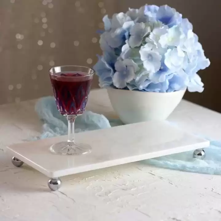 Akayev Mermer Beyaz 30x15 cm Gümüş Boncuk Ayaklı Sunum Tabağı