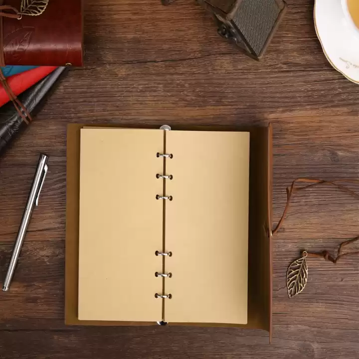 Deri Yaprak Desenli Çizgisiz Defter