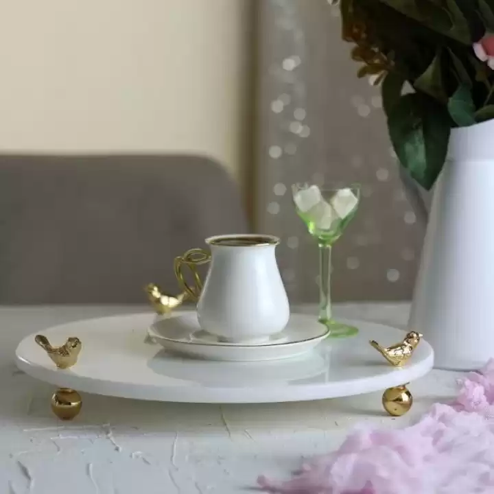 Akayev Mermer Beyaz 30 Cm Altın Ayak Kuş Yuvarlak Sunum Tabağı