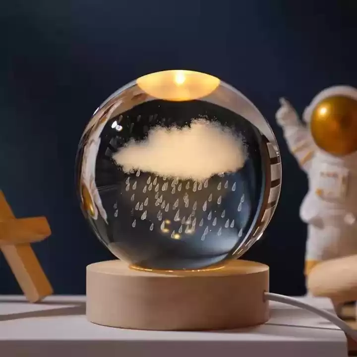 Yağmur Bulutu Tasarımlı Işıklı Cam Küre