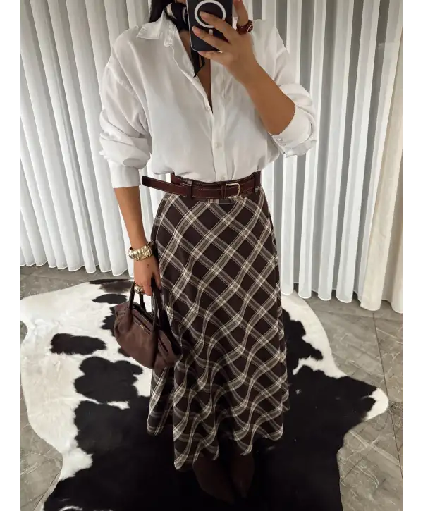 Kemer aksesuarlı ekoseli etek