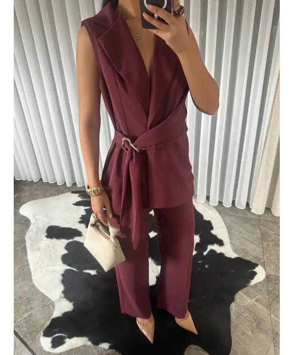 Aksesuarlı Pantolon ceket takım