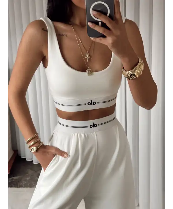 Beli lastikli ikili takım - Beyaz