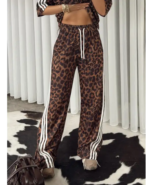 Leopar desen eşofman takımı