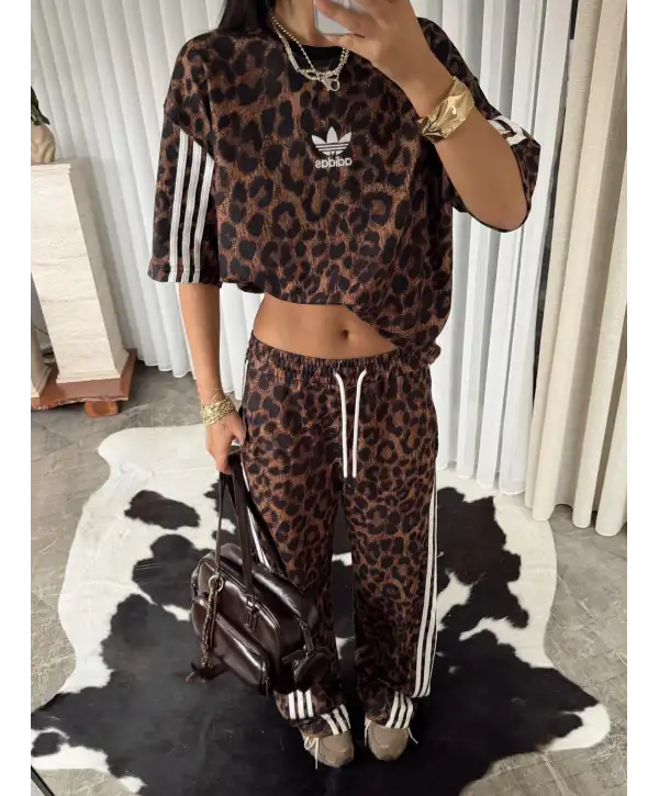 Leopar desen eşofman takımı