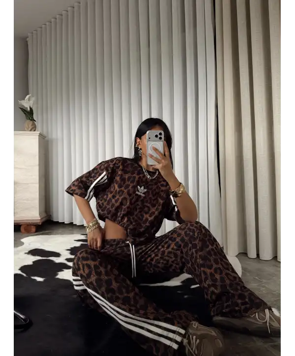Leopar desen eşofman takımı