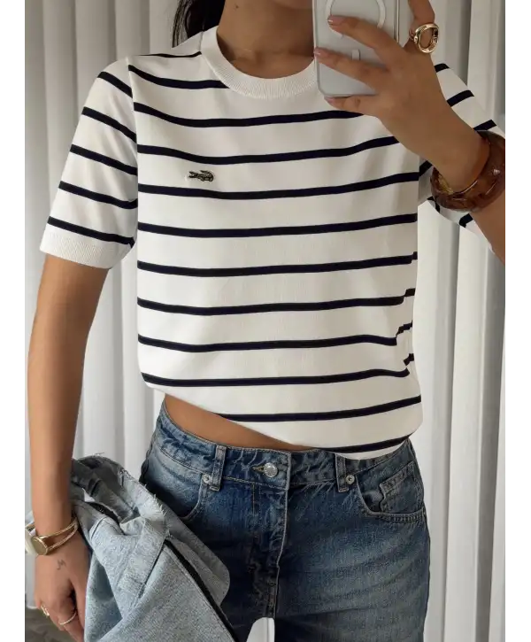 Kısa kol bisiklet yaka çizgili triko