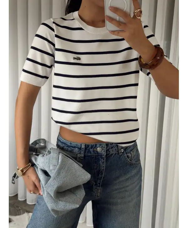 Kısa kol bisiklet yaka çizgili triko
