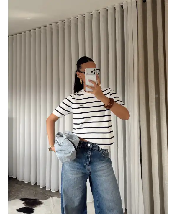 Kısa kol bisiklet yaka çizgili triko