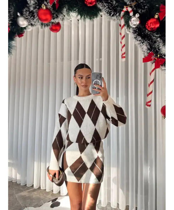 Baklava desen triko etekli takım