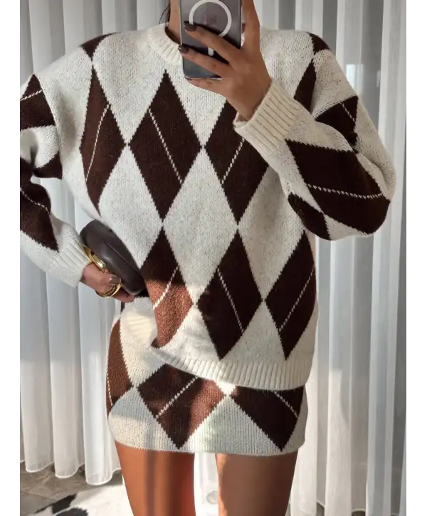 Baklava desen triko etekli takım