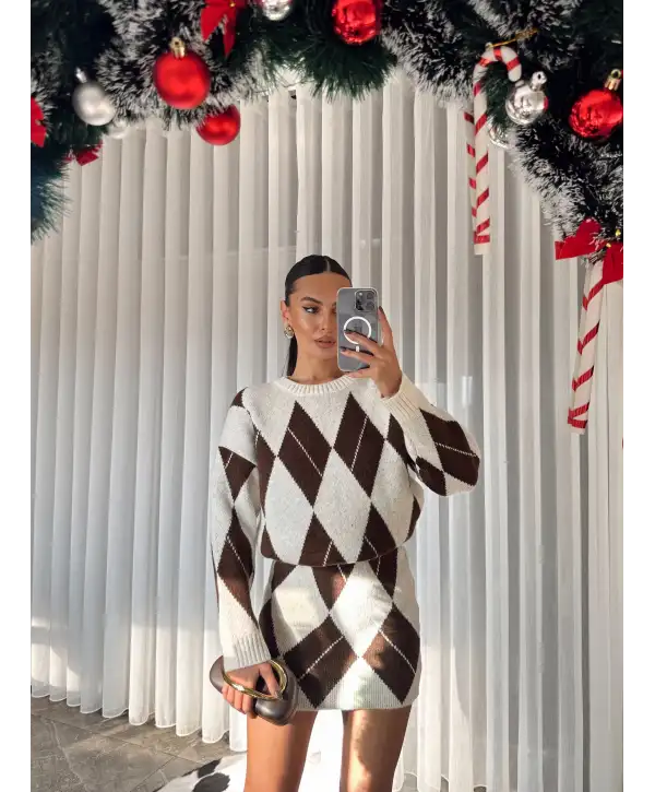 Baklava desen triko etekli takım