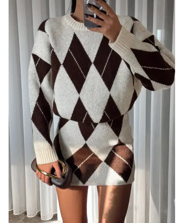 Baklava desen triko etekli takım