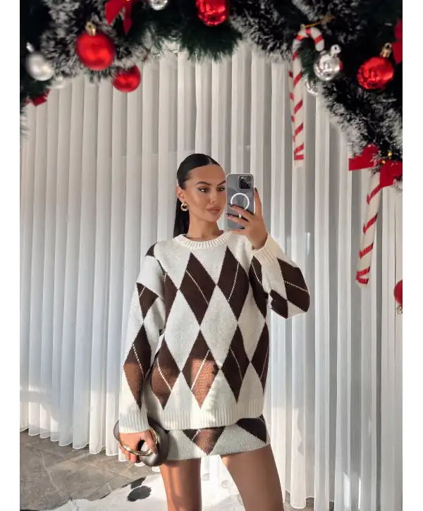 Baklava desen triko etekli takım