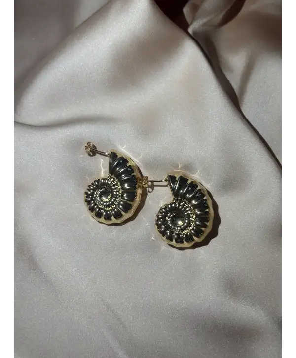 Deniz Kabuğu Sarmal Küpe- Gold