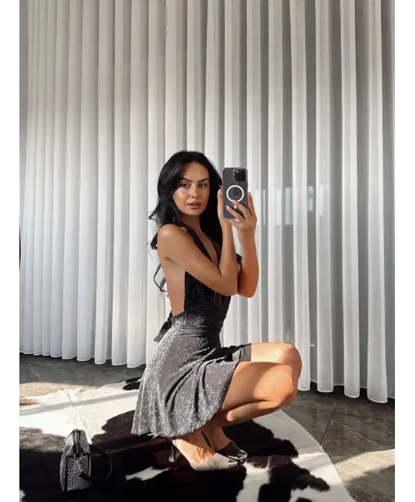 Taşlı sırt dekolteli mini elbise