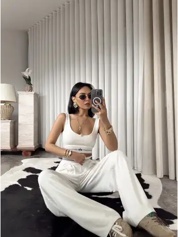 Beli lastikli ikili takım - Beyaz