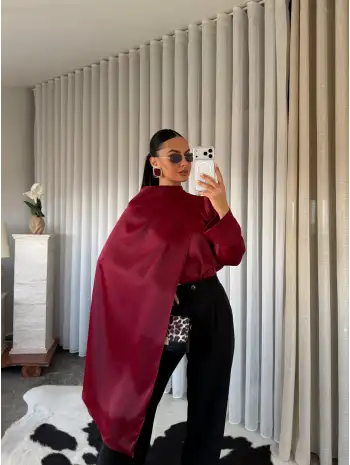 Tasarım pelerinli saten bluz - Bordo