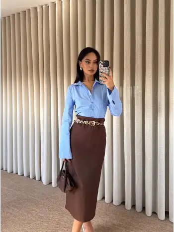 Arkası yırtmaçlı kalem etek