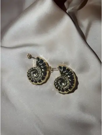 Deniz Kabuğu Sarmal Küpe- Gold