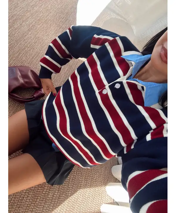 Çizgili polo yaka kazak